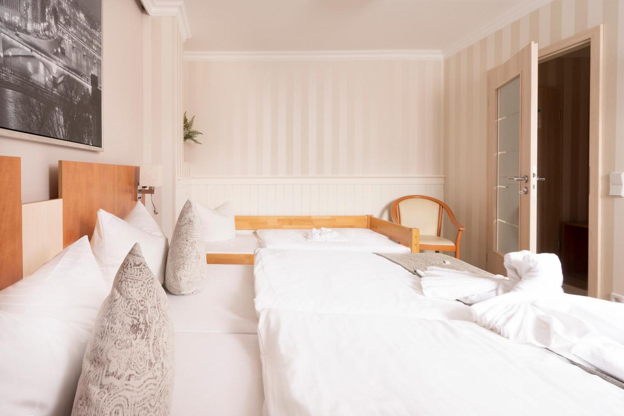 Cityhotel Bernburg Δωμάτιο φωτογραφία